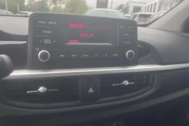 Kia Picanto (2021) thumbnail 6
