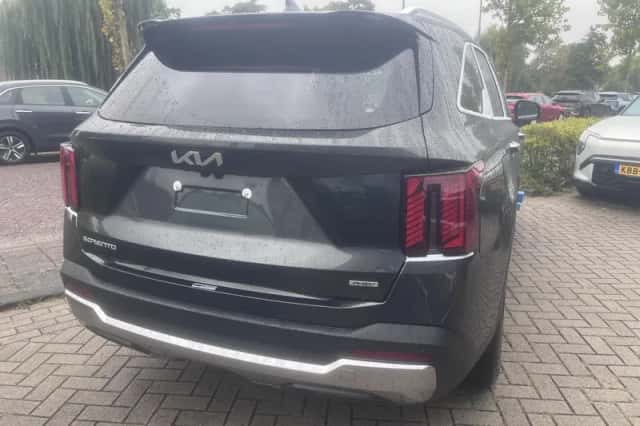 Kia Sorento (2026) thumbnail 2