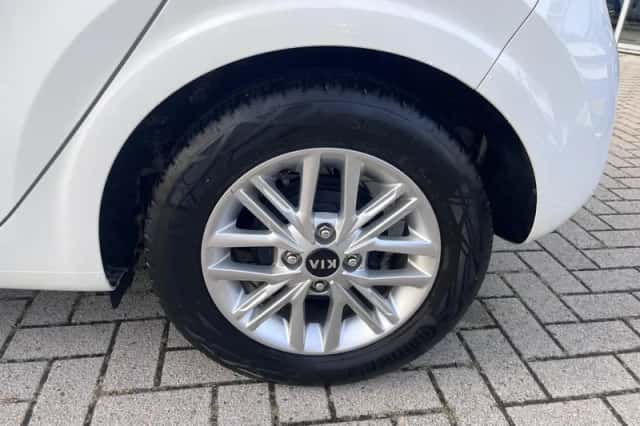 Kia Picanto (2020) thumbnail 6
