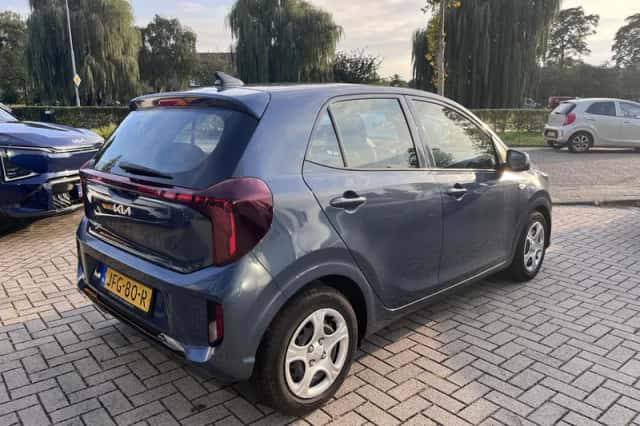 Kia Picanto (2025) thumbnail 3