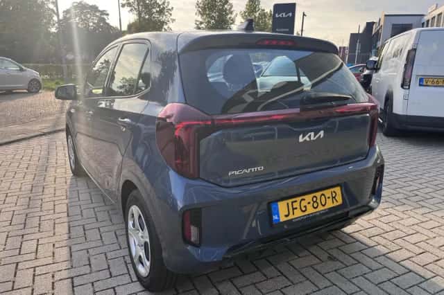Kia Picanto (2025) thumbnail 4