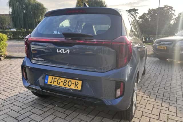 Kia Picanto (2025) thumbnail 6