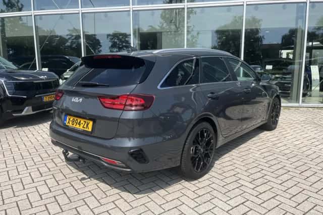 Kia Ceed (2024) thumbnail 3