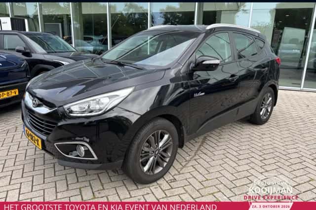 Hyundai ix35 (2015) thumbnail 1