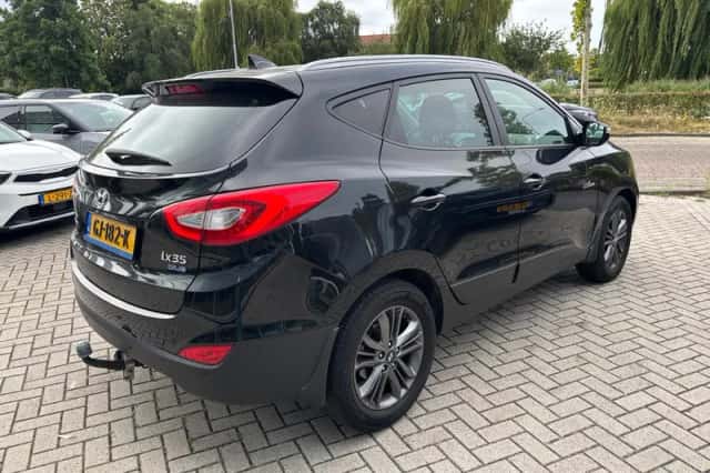 Hyundai ix35 (2015) thumbnail 4
