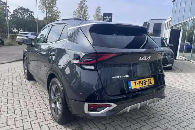 Kia Sportage (2023) thumbnail 3