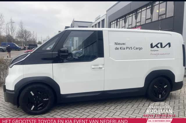 Kia PV5 (2025) thumbnail 1