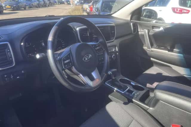 Kia Sportage (2021) thumbnail 6