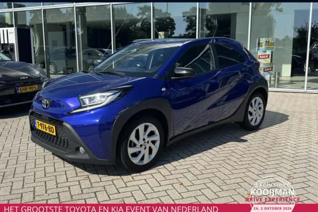 Toyota Aygo (2023) thumbnail 1
