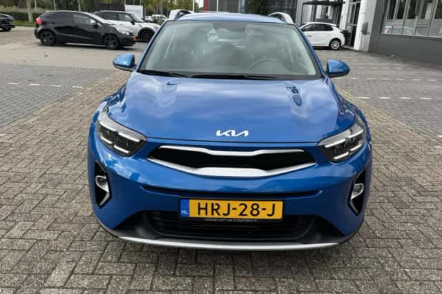 Kia Stonic (2025) thumbnail 2