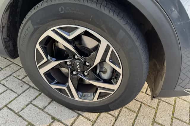 Kia Sportage (2023) thumbnail 5