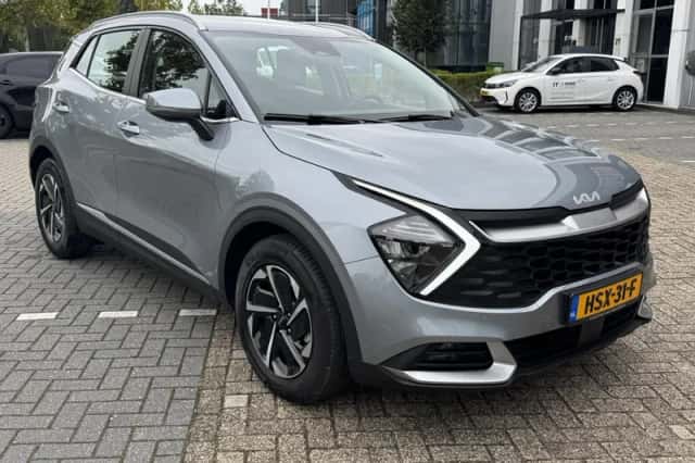 Kia Sportage (2025) thumbnail 4