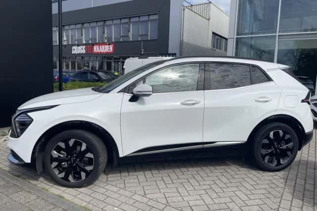 Kia Sportage (2022) thumbnail 2