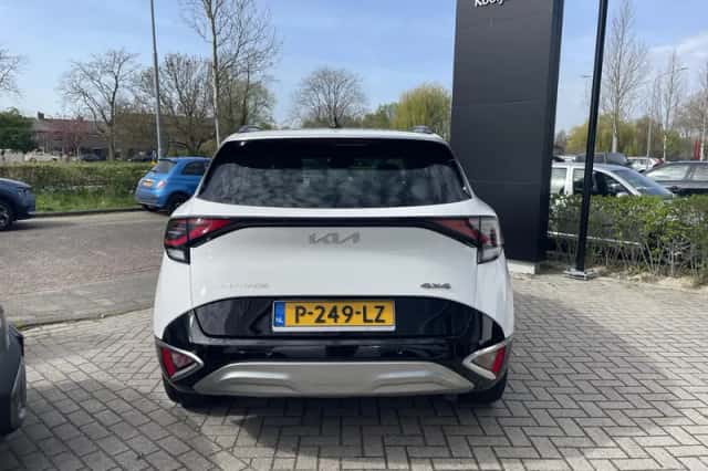 Kia Sportage (2022) thumbnail 3