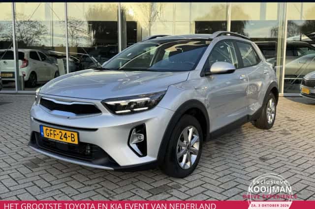 Kia Stonic (2024) thumbnail 1