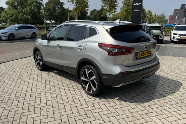Nissan Qashqai (2019) thumbnail 2