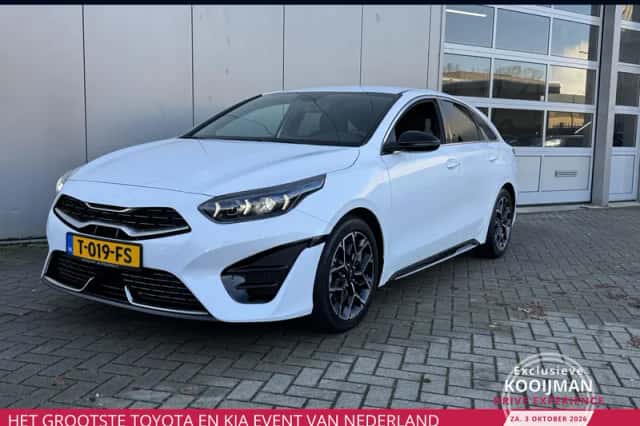 Kia ProCeed (2023) thumbnail 1