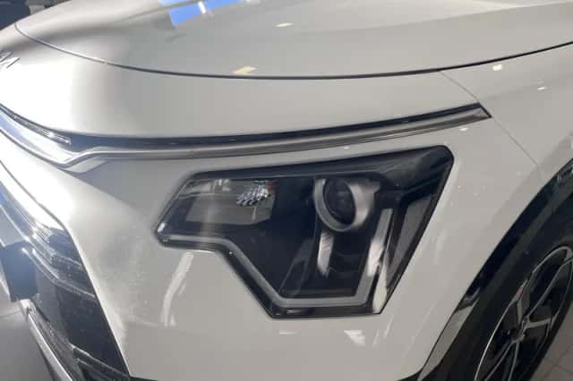 Kia Niro (2025) thumbnail 4