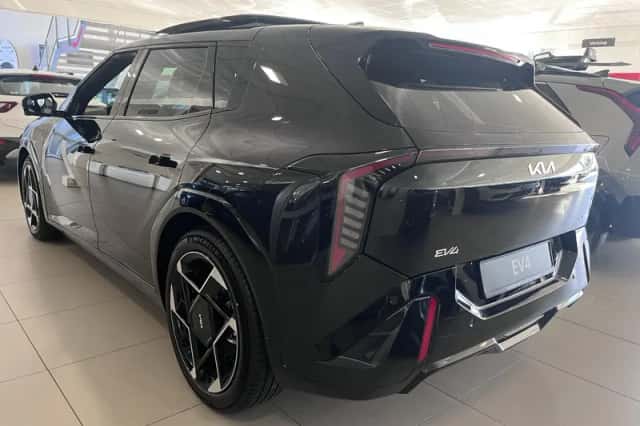 Kia EV4 (2026) thumbnail 4