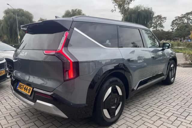 Kia EV9 (2025) thumbnail 5