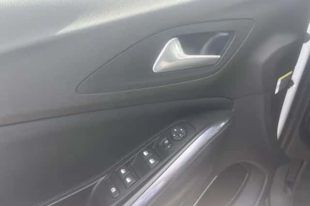 Opel Grandland (2020) thumbnail 5