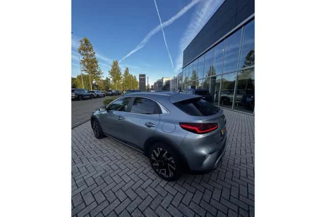 Kia XCeed (2023) thumbnail 3