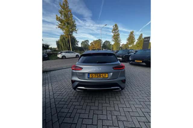 Kia XCeed (2023) thumbnail 4