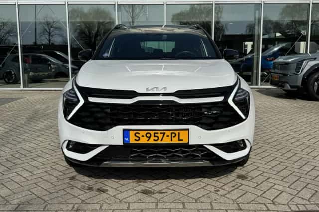 Kia Sportage (2023) thumbnail 2