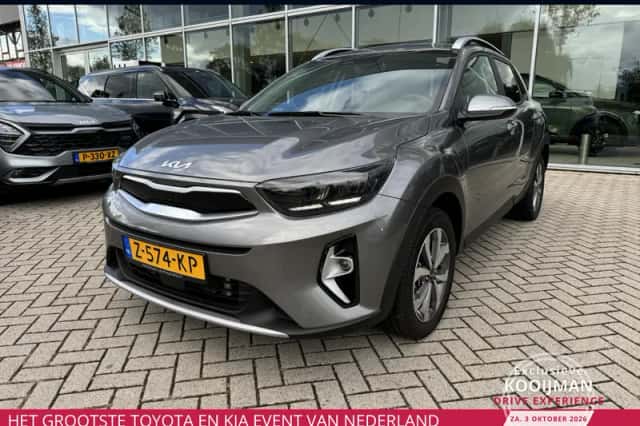 Kia Stonic (2024) thumbnail 1