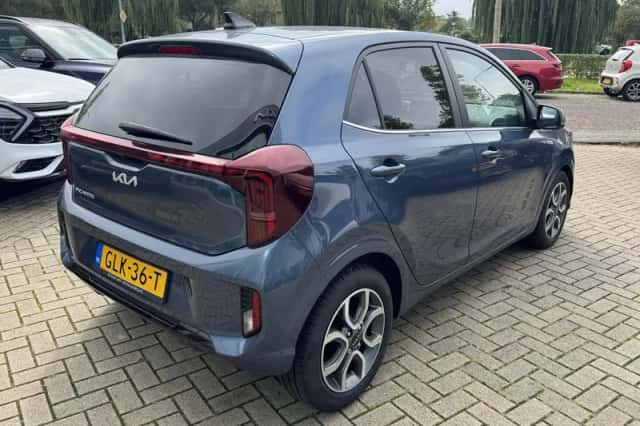 Kia Picanto (2024) thumbnail 2
