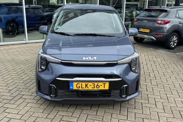 Kia Picanto (2024) thumbnail 3