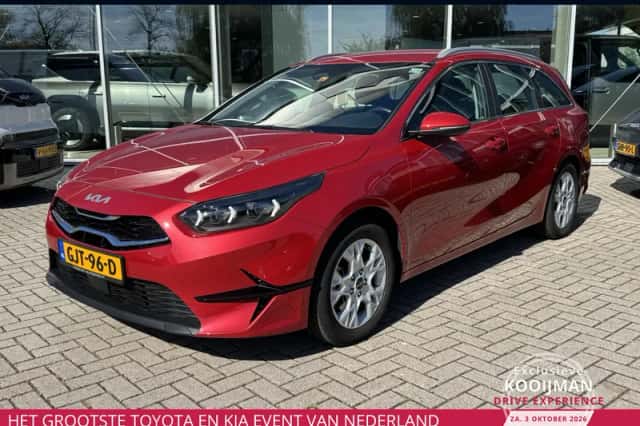 Kia Ceed (2024) thumbnail 1