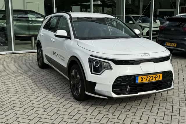 Kia Niro EV (2024) thumbnail 4