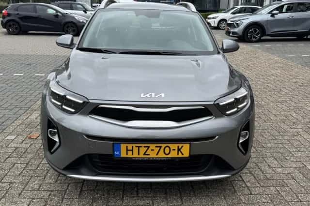 Kia Stonic (2025) thumbnail 2