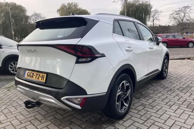 Kia Sportage (2024) thumbnail 2