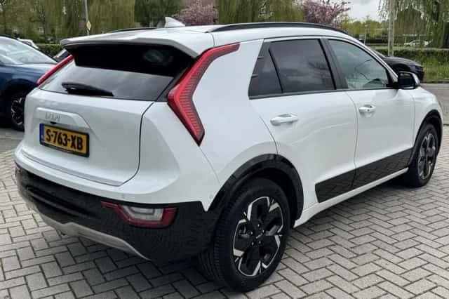 Kia Niro EV (2023) thumbnail 5
