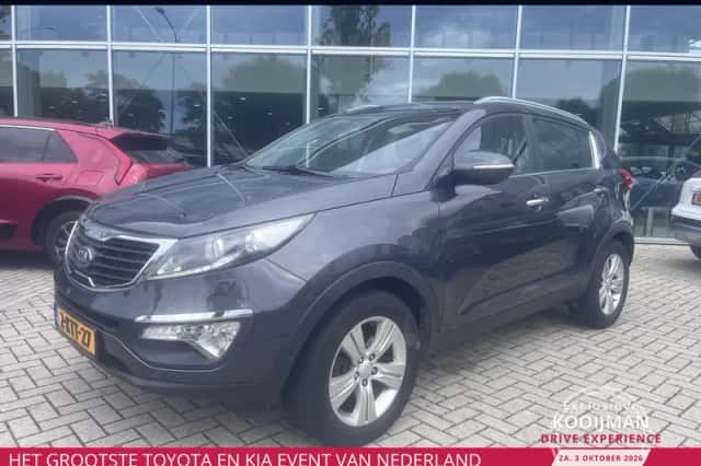 Kia Sportage (2013) thumbnail 1