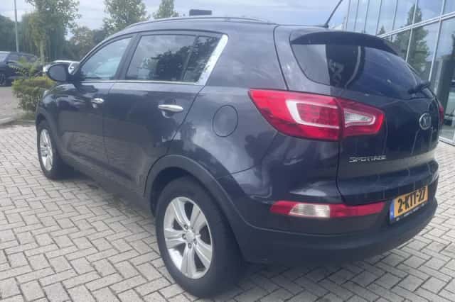 Kia Sportage (2013) thumbnail 2