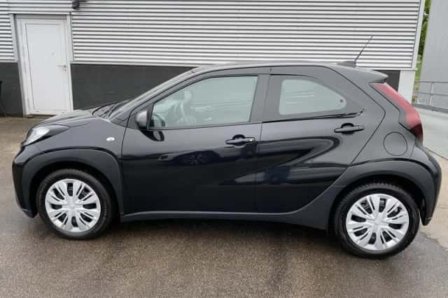 Toyota Aygo X (2022) thumbnail 2
