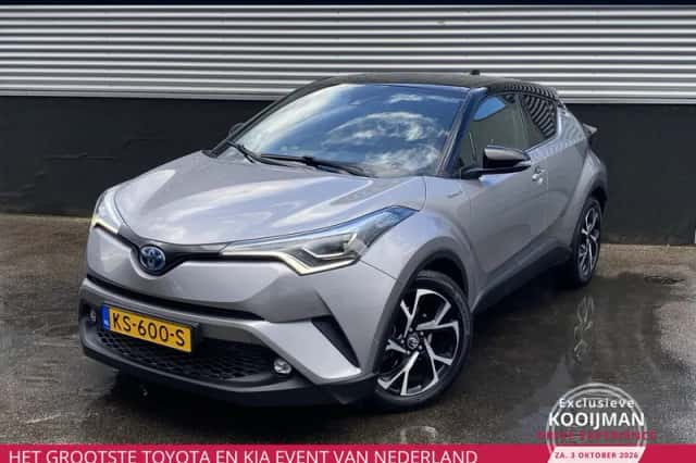 Toyota C-HR (2016) thumbnail 1