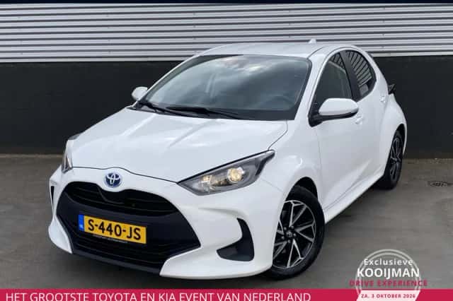 Toyota Yaris (2023) thumbnail 1