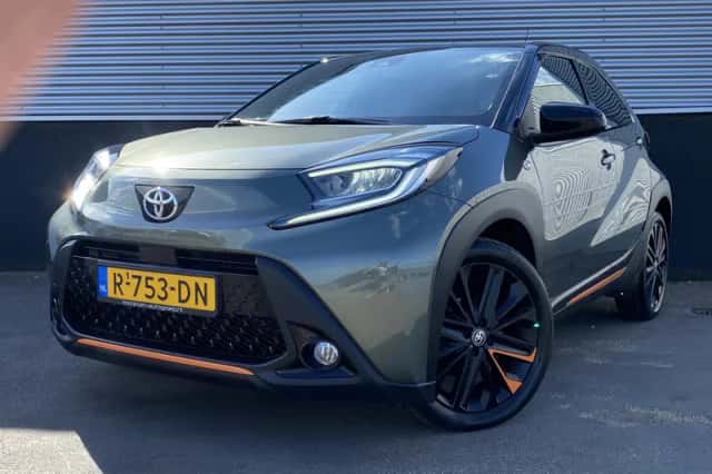 Toyota Aygo (2022) thumbnail 2