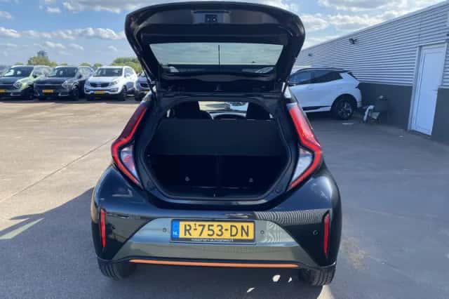 Toyota Aygo (2022) thumbnail 6