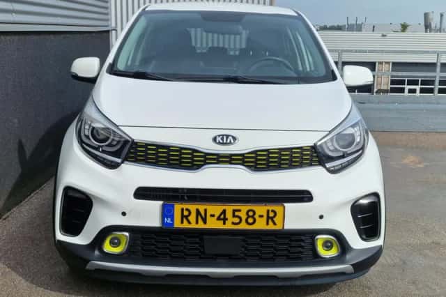 Kia Picanto (2018) thumbnail 2