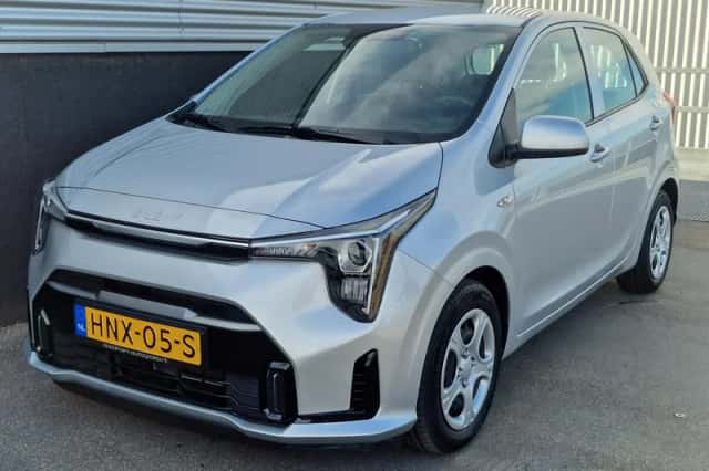 Kia Picanto (2025) thumbnail 4