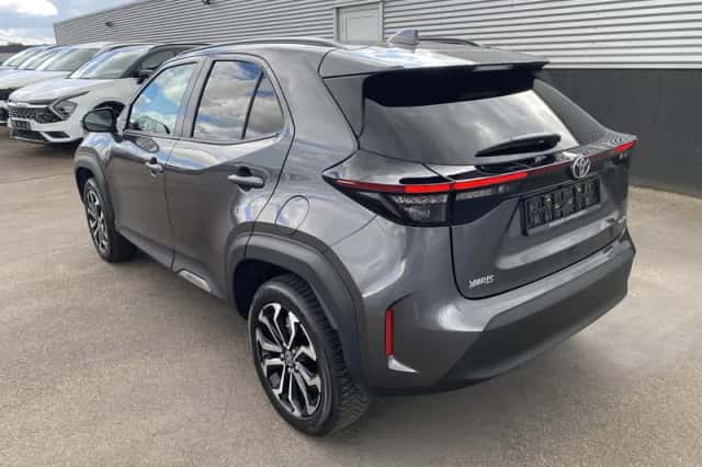 Toyota Yaris Cross (2025) thumbnail 4