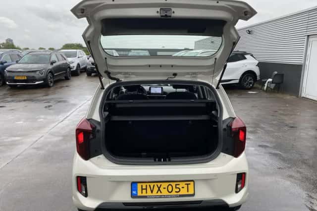 Kia Picanto (2025) thumbnail 6