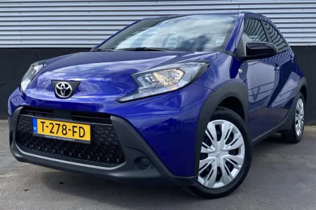 Toyota Aygo (2023) thumbnail 2