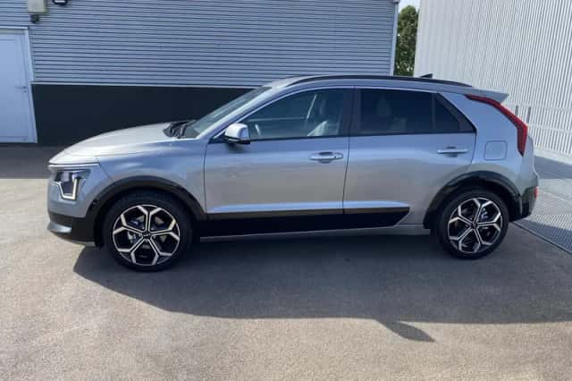 Kia Niro (2025) thumbnail 3