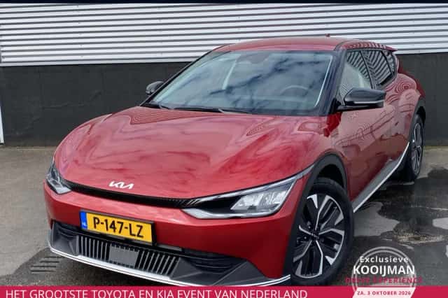 Kia EV6 (2022) thumbnail 1